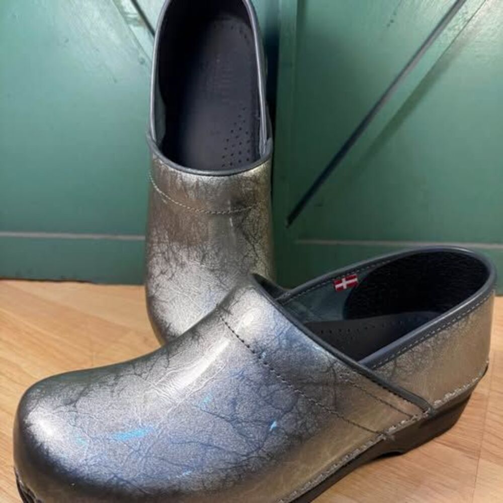 Sanita Metallic Silver Leather Clogs